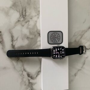 APPLE WATCH STAINLESS STEEL CASE SERIES 8
